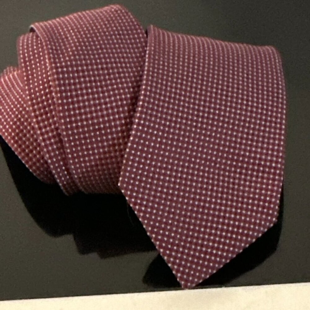 Brooks Brothers Neckwear Striped Tie Red Navy Blue  Silk, EUC Business Casual